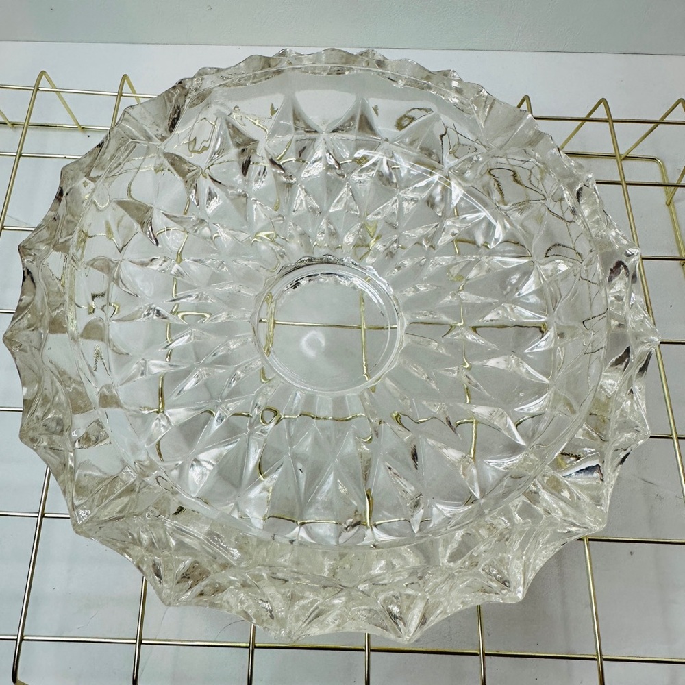 Vintage MCM Ornate Round Clear Cut Glass Ashtray Starburst Pattern